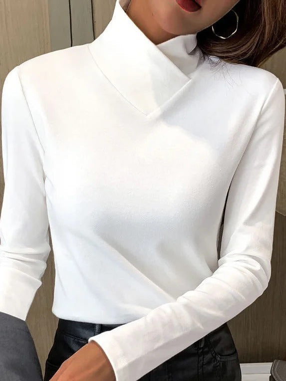 Clara – Elegant Turtleneck with High Collar